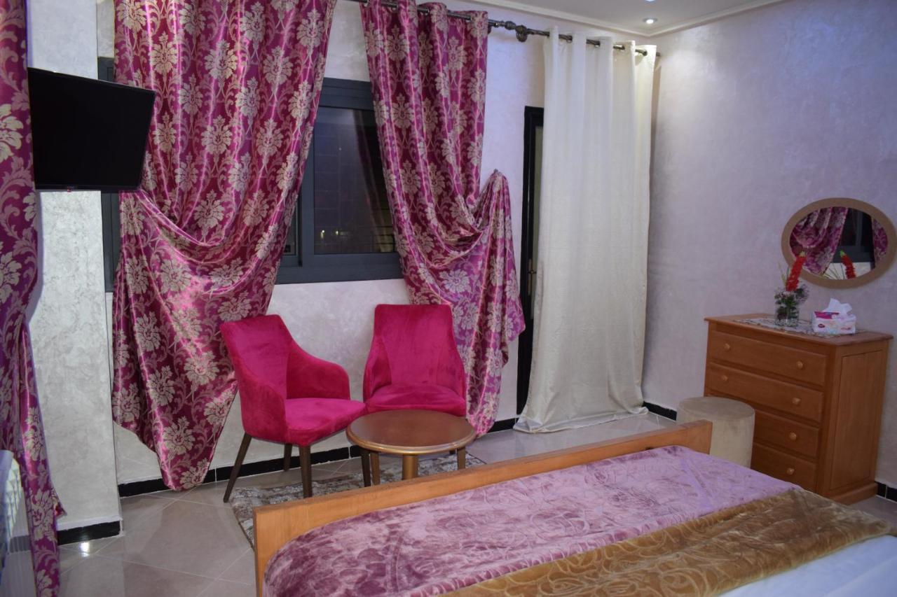 Moonrise Villa Vip มิเดลท์ ภายนอก รูปภาพ