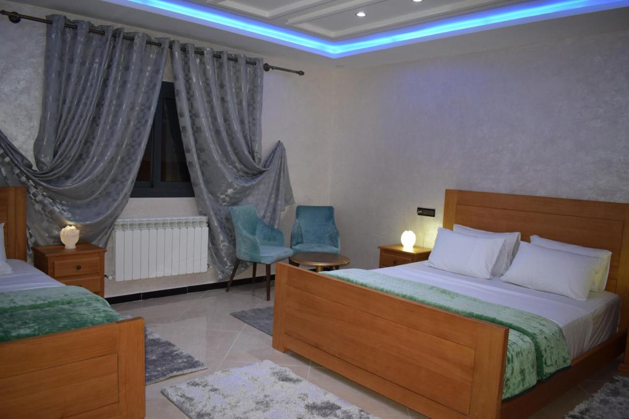 Moonrise Villa Vip มิเดลท์ ภายนอก รูปภาพ