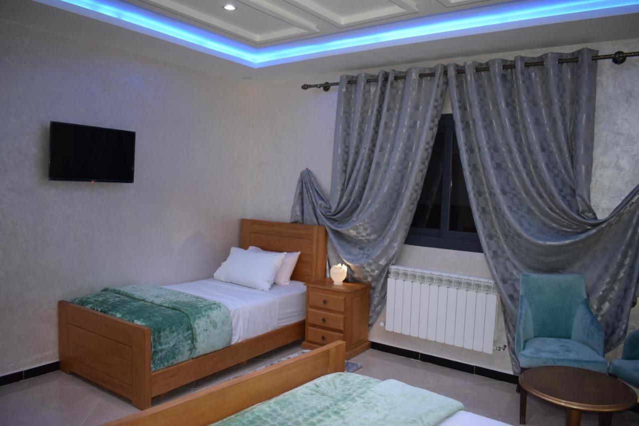 Moonrise Villa Vip มิเดลท์ ภายนอก รูปภาพ