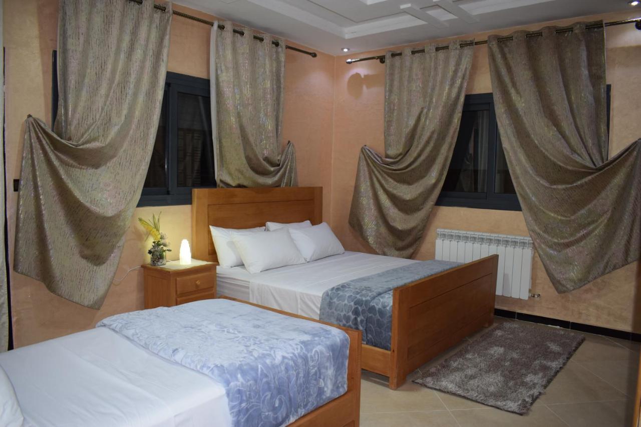 Moonrise Villa Vip มิเดลท์ ภายนอก รูปภาพ