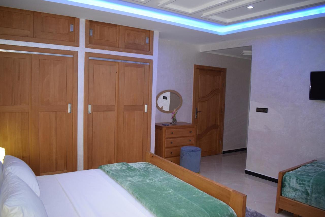 Moonrise Villa Vip มิเดลท์ ภายนอก รูปภาพ