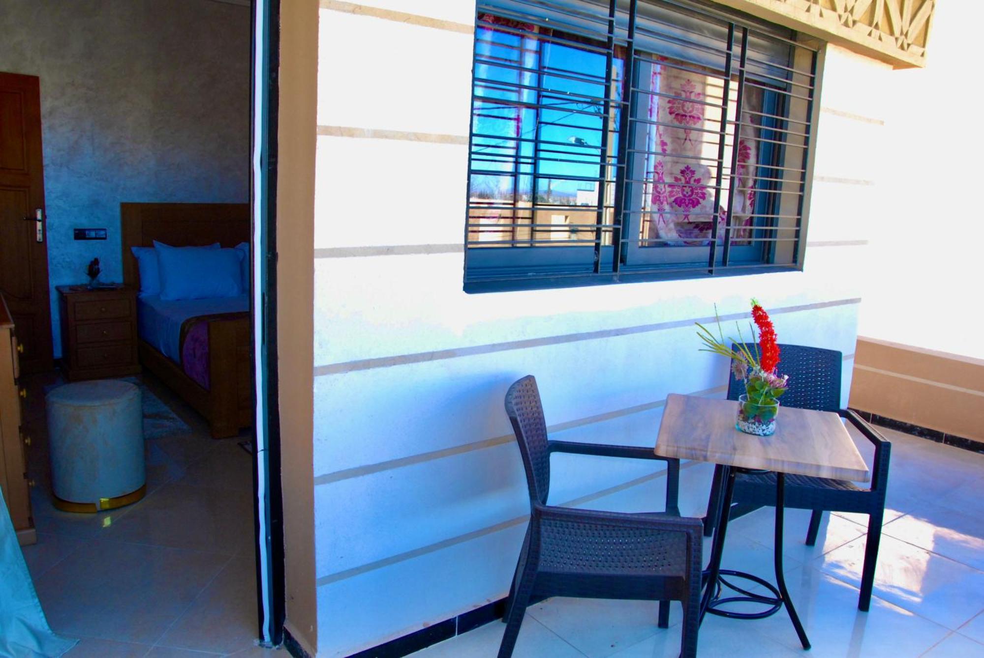 Moonrise Villa Vip มิเดลท์ ภายนอก รูปภาพ